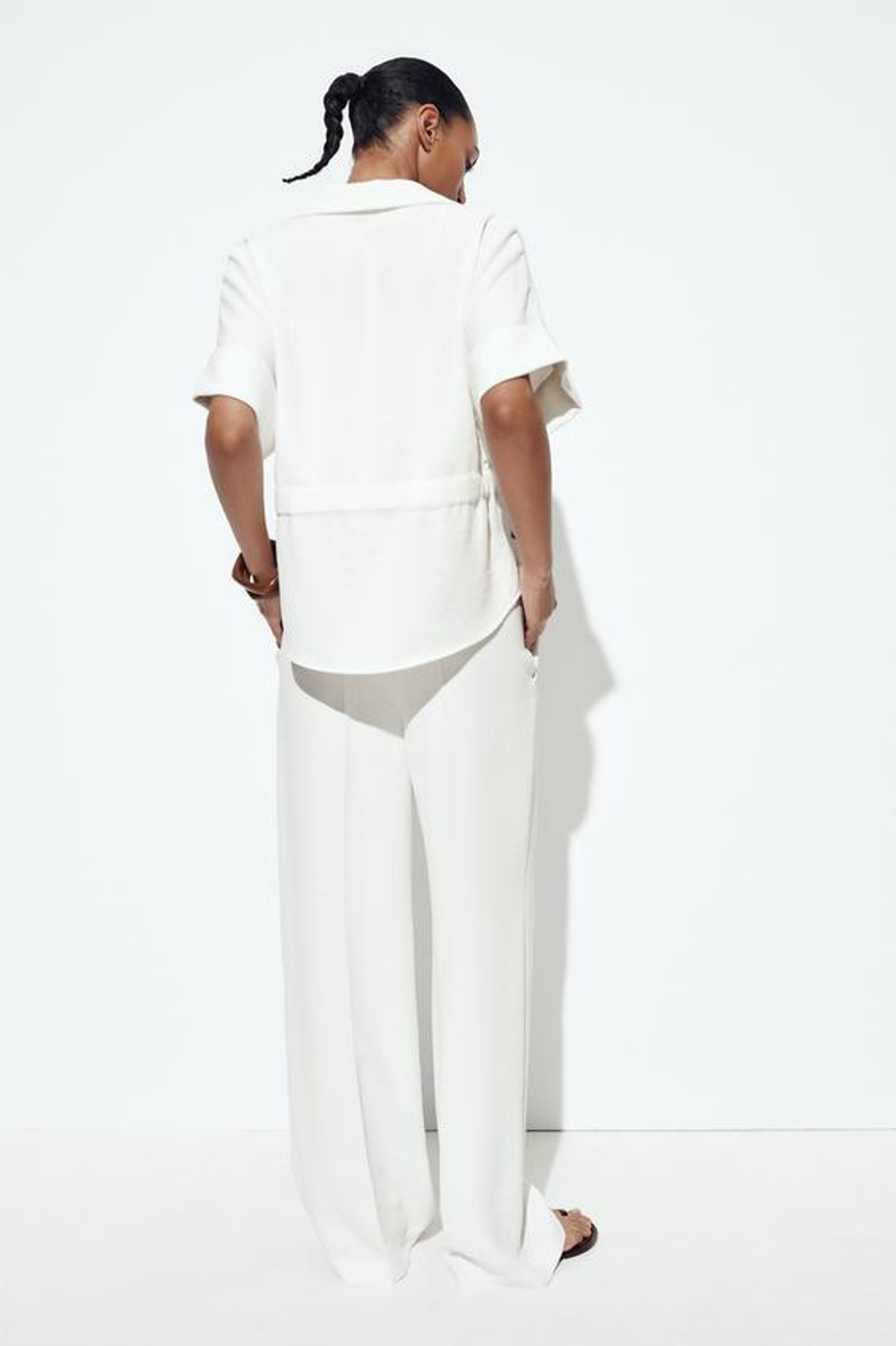 ZARA БРЮКИ С ШИРОКИМИ ШТАНИНАМИ И ЭЛАСТИЧНОЙ ТАЛИЕЙ, ЖЕЛТОВАТО-БЕЛЫЙ