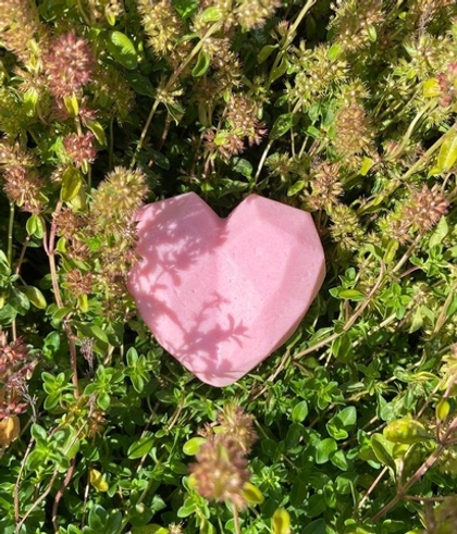 Твёрдая плитка для умывания