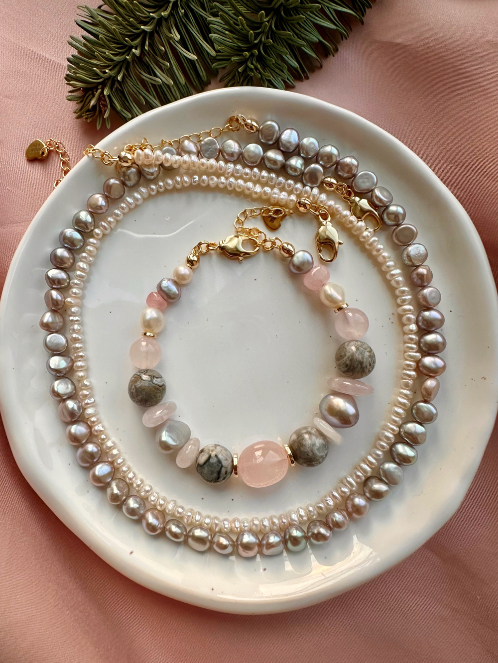 Браслет 3 стихии из стального жемчуга и камней