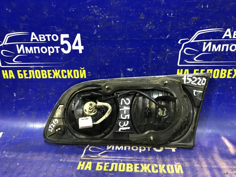 Стоп левый TOYOTA CALDINA 2000-2002