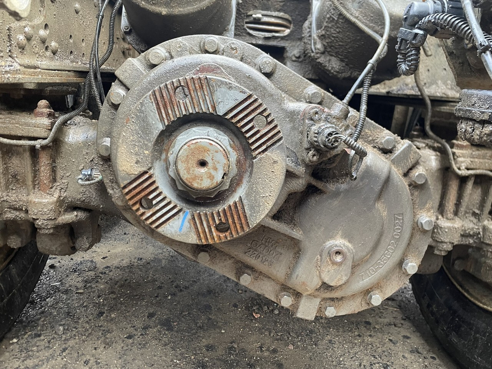 Редуктор проходного моста MCP16ZG KV180 4.2 2022г.