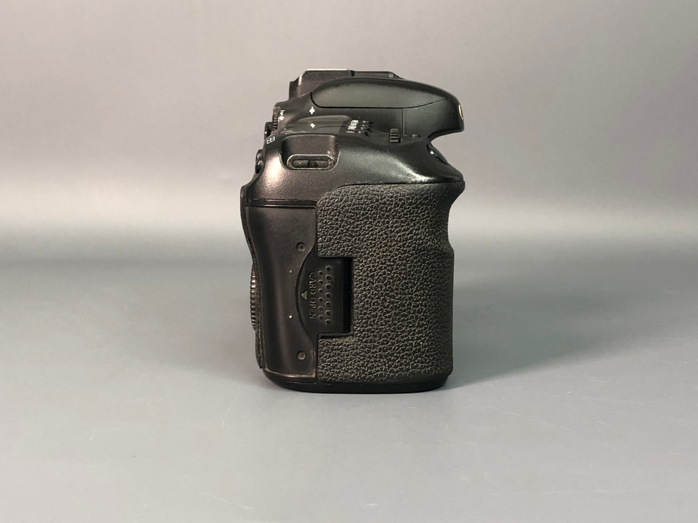 Canon EOS 7D Mark 2 560.000 кадров