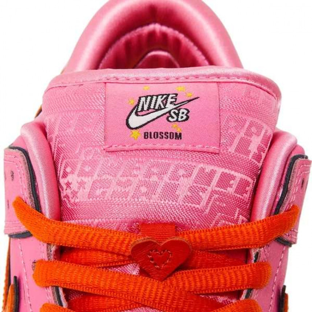 Dunk Low "The Powerpuff Girls Blossom"