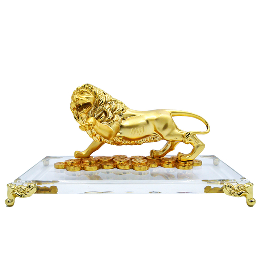 Знак зодиака ЛЕВ. Скульптура золоченая на стеклянной подставке. Металл, золочение, стекло. ХХ века,
