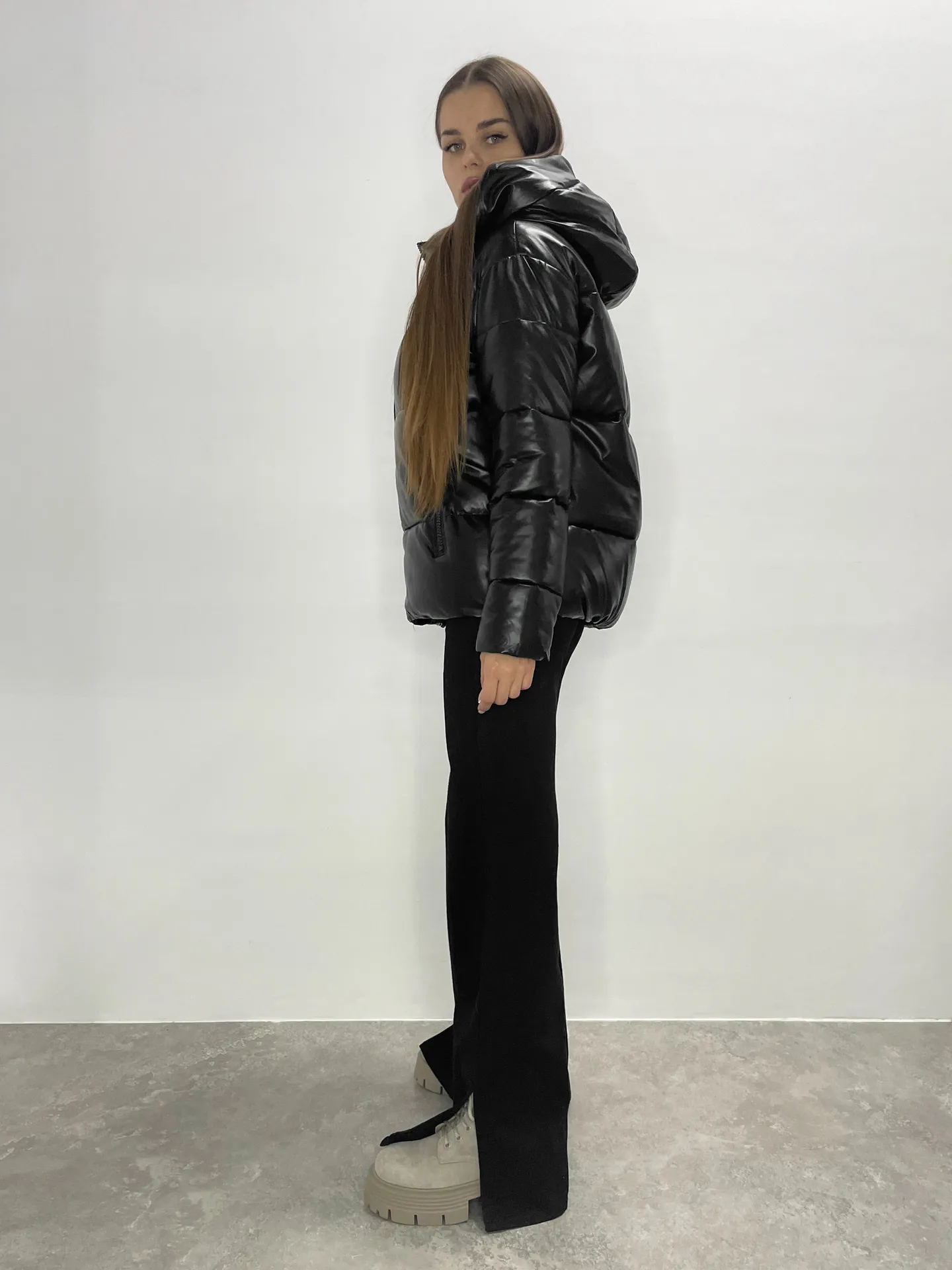 Куртка Miss Diva 72217 кожаная с широкими шнурками и карманами на молнии\Черный купить
