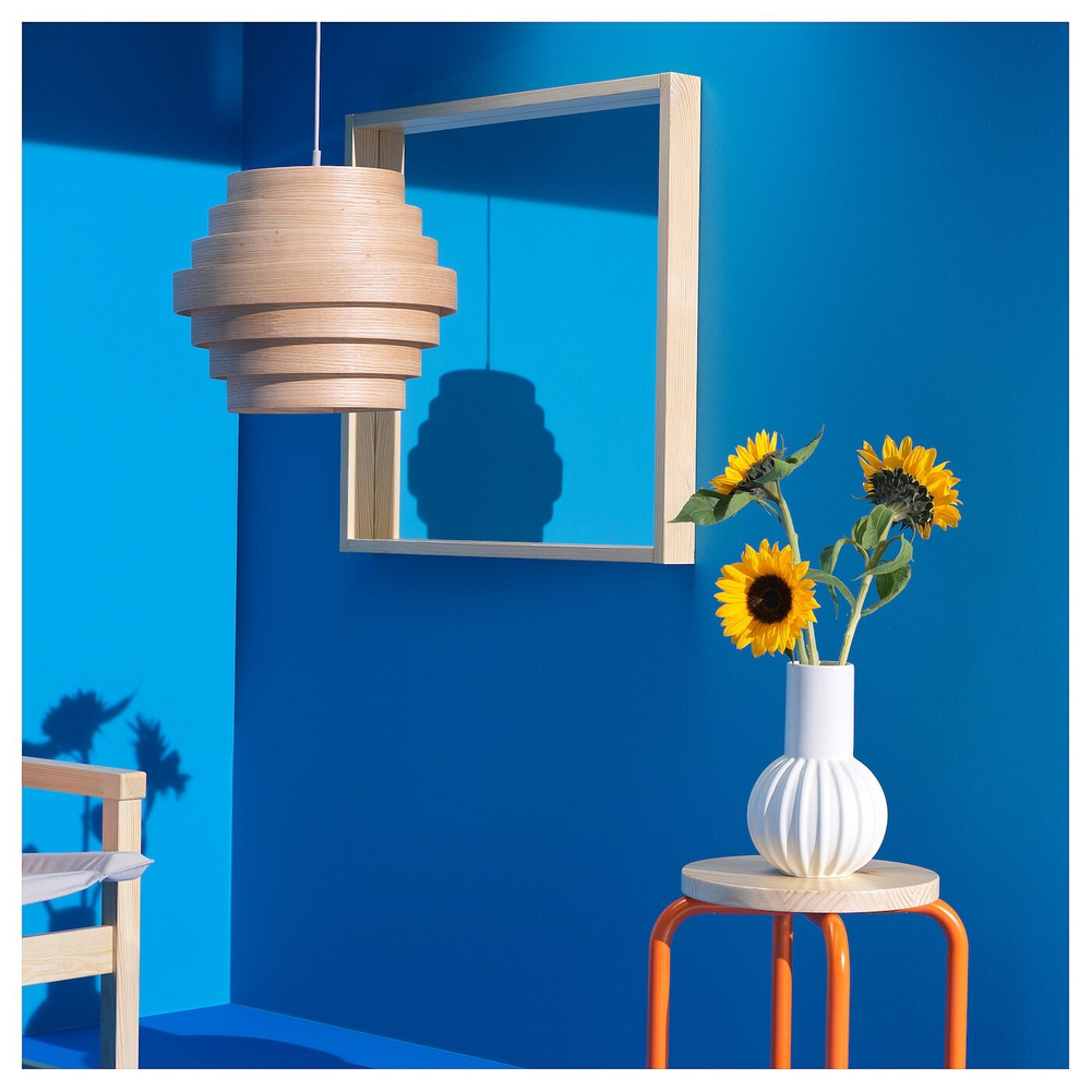 IKEA SKOGSTUNDRA  (ИКЕА СКОГСТУНДРА)  -  Ваза, белая, 27 см
