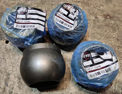 Втулка 14X-71-12240