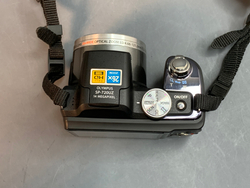 Olympus SP-720UZ