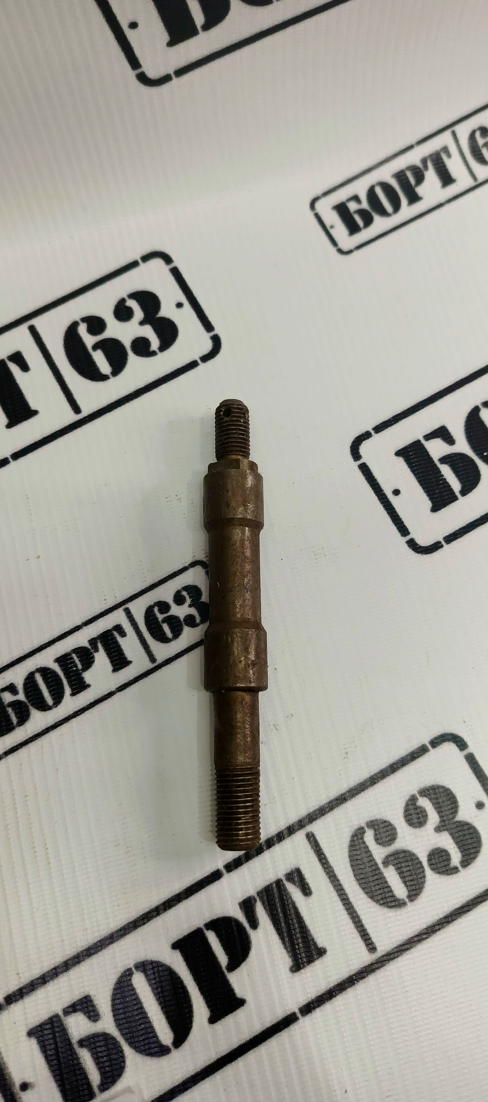 Ось маятникового рычага ВАЗ 2101-2107