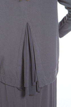 СВИТШОТ С АКЦЕНТНОЙ СПИНКОЙ