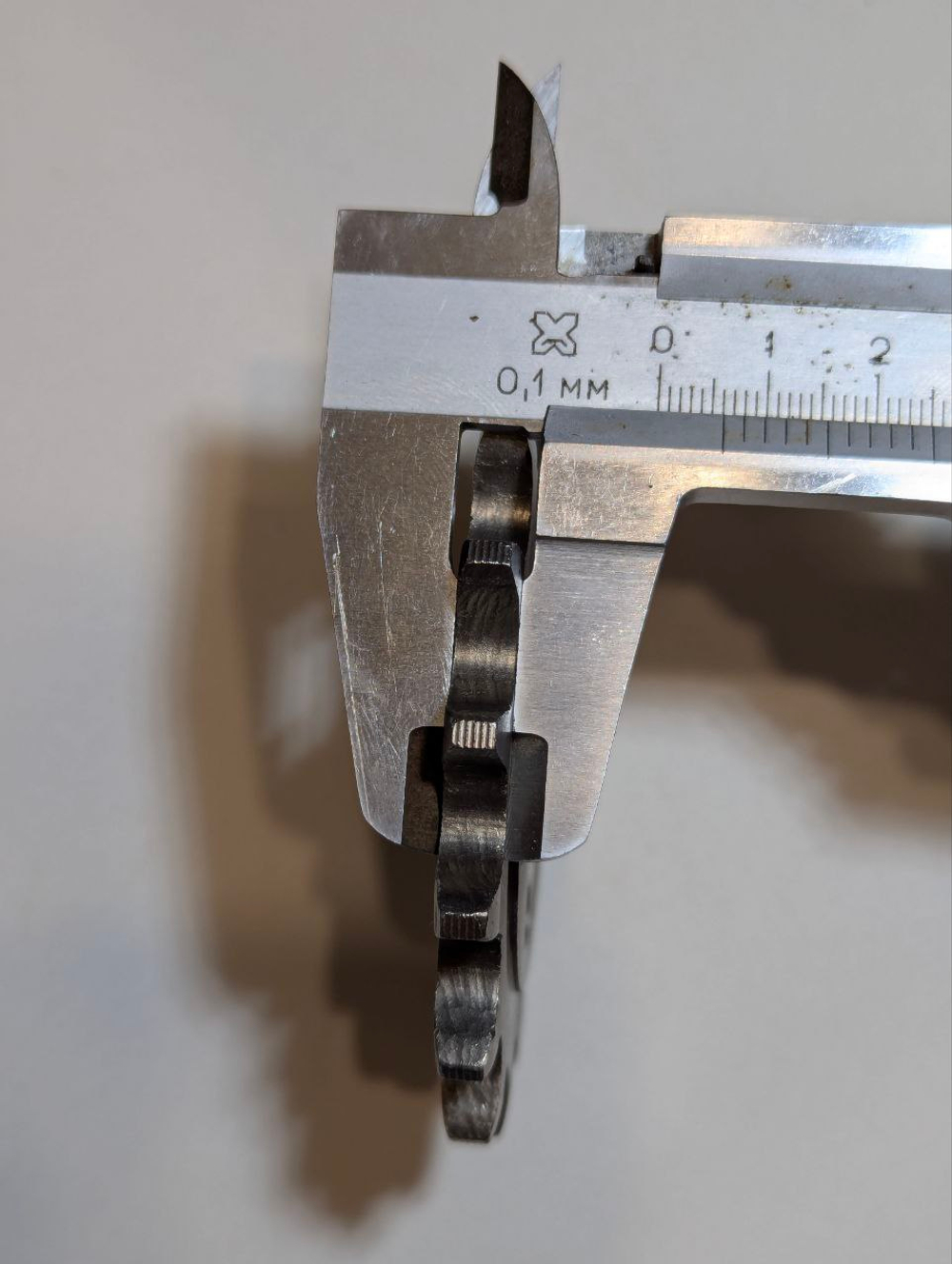 Звезда ведущая передняя для мотоцикла, эндуро, квадроцикла (520-15Т) 20мм сталь