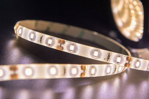 Светодиодная влагозащищенная лента SWG 4,8W/m 60LED/m 2835SMD теплый белый 5M 001878