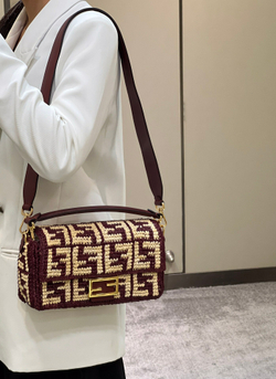 Fendi Baguette 27 cm