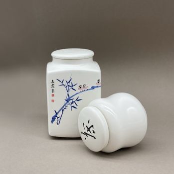 Посуда для хранения чая