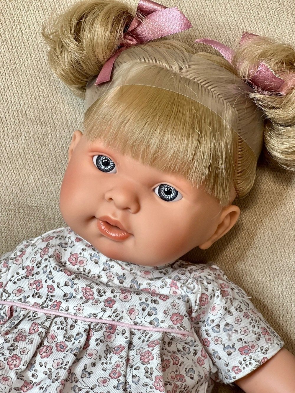 Кукла Llorens мягконабивная 42см Alexandra (42280)