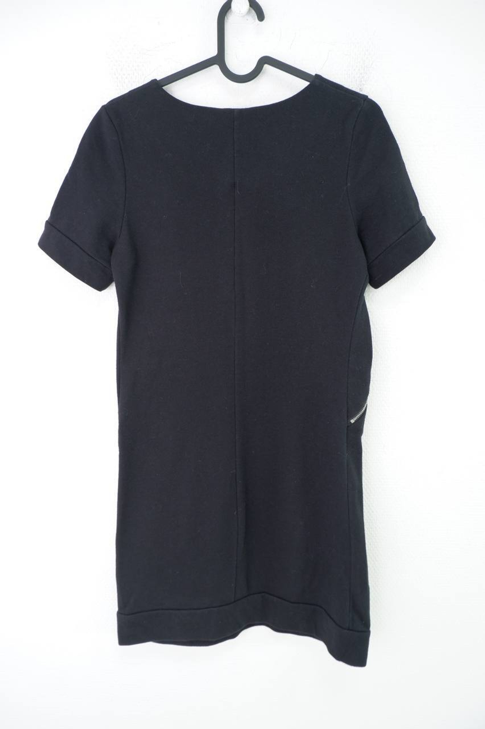 Платье Твое лаконичное 42 размер