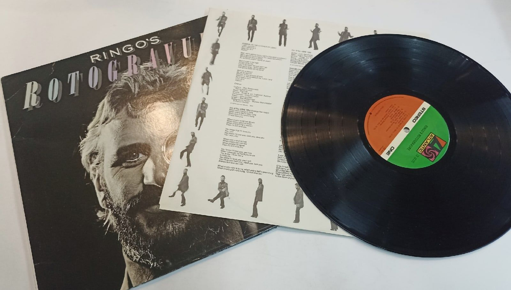 Винтажная виниловая пластинка Ringo Starr Ringos Rotogravure (US 1976)