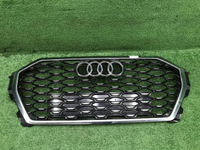 Решетка радиатора Audi Q3 2 (2018-н.в.) S-line