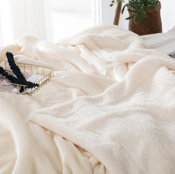 Плед 1.5 на полуторку Белый (айвори) Барашка Велюр-Плюш 140х200