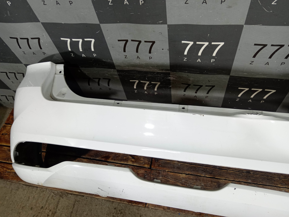 Бампер задний LADA Vesta 22-нв Б/У Оригинал 8450040066