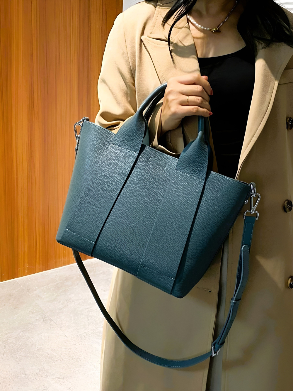 женская сумка на плечо из натуральной кожи