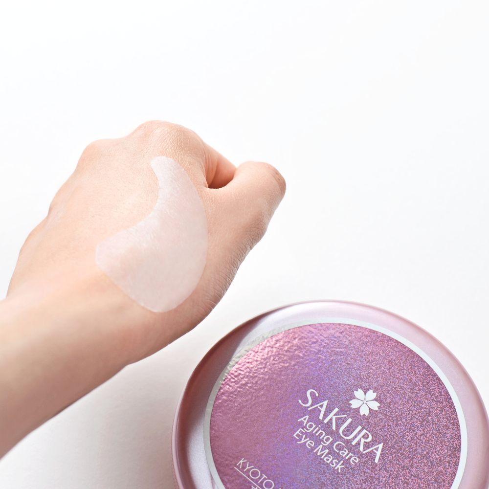 Патчи антивозрастного действия с экстрактом сакуры Sakura Aging Care Kyoto Komachi