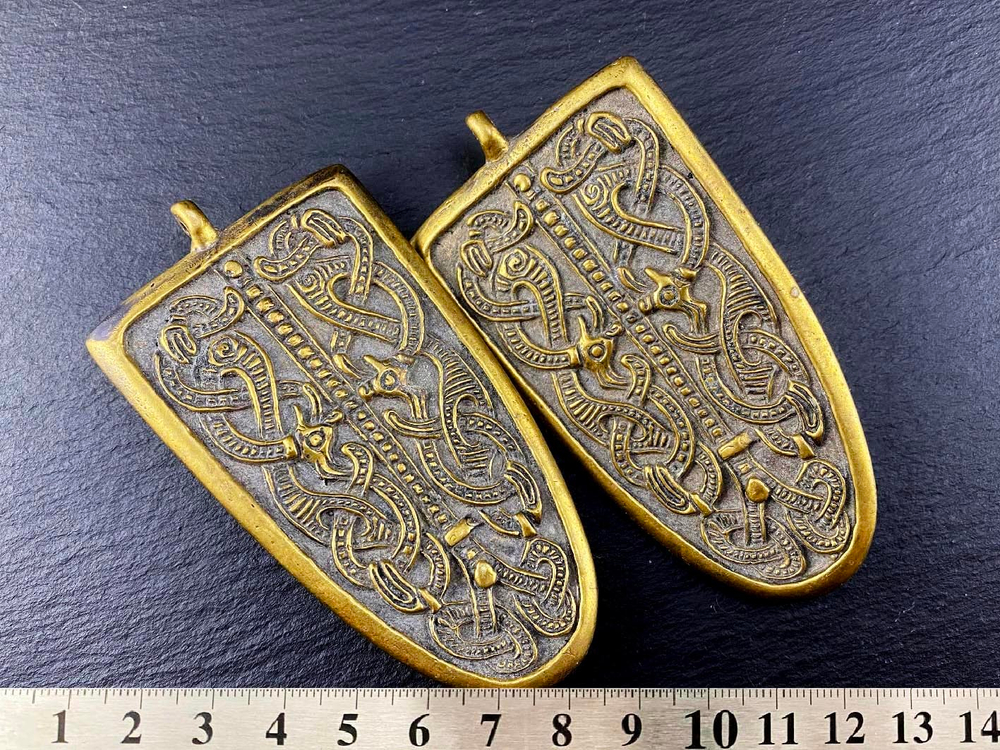 Фибула. Бирка, 10 в. (пара).