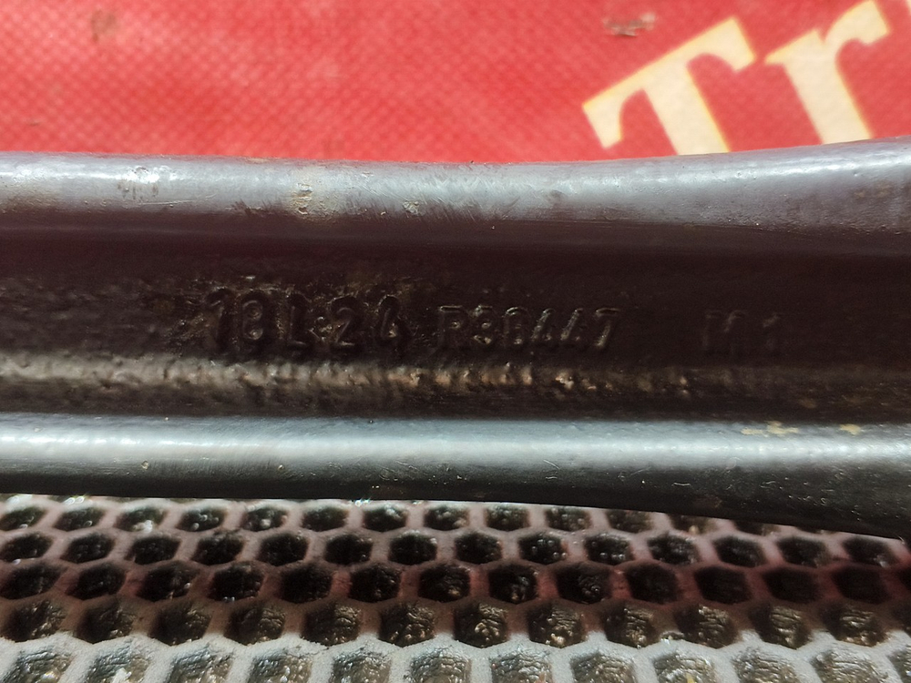 Стойка переднего стабилизатора