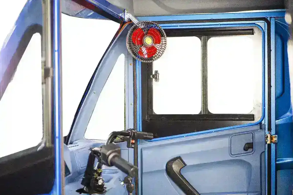 Грузовой электротрицикл Rutrike КАРГО Кабина обогрев 1500 60V1000W