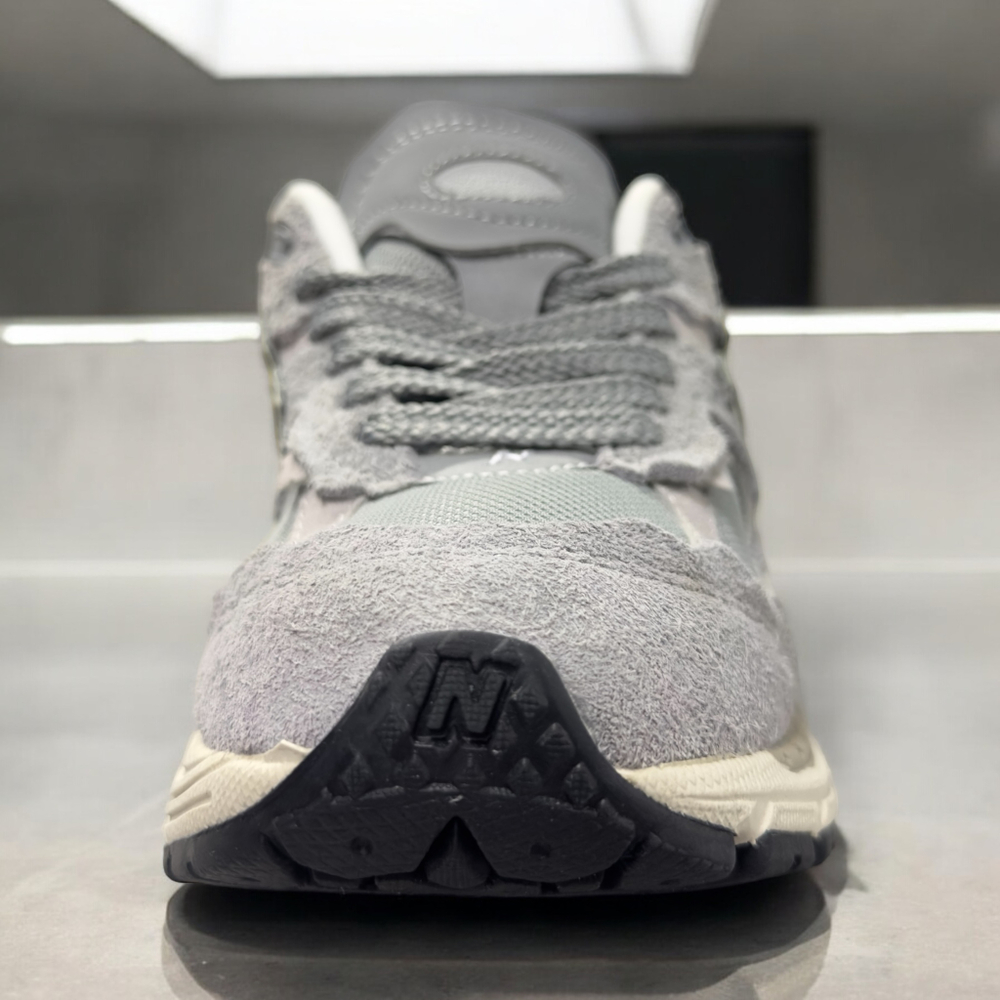 New Balance 2002R • Slate Gray