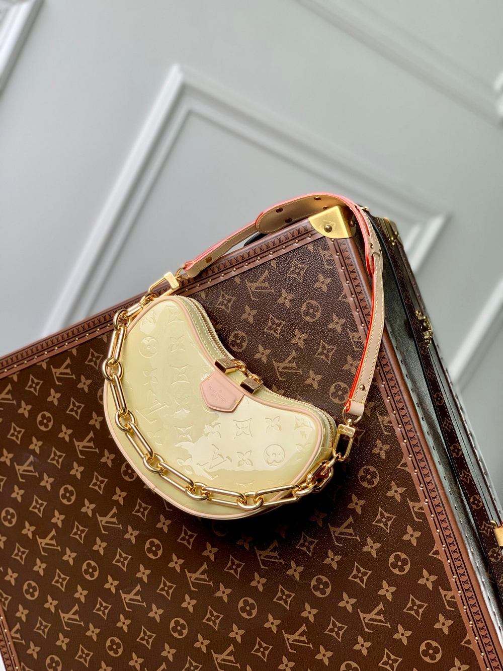 Louis Vuitton Croissant PM Bag
