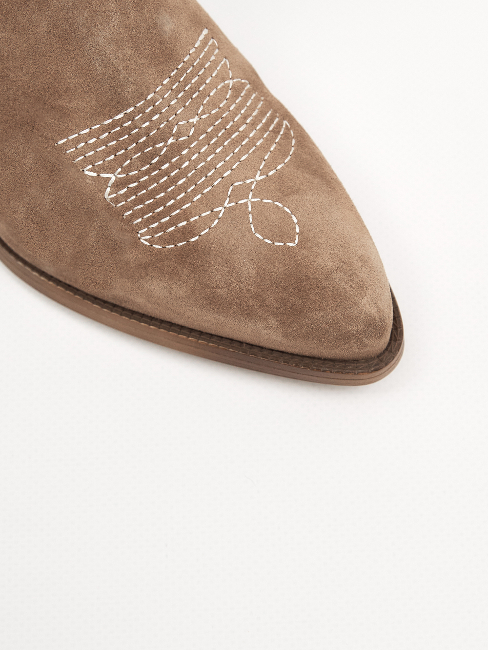 Казаки миди из натуральной замши BELLE / серо-бежевый