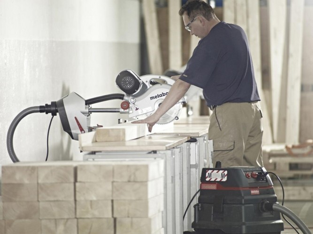 Пила торцовочная сетевая METABO KGS 254 I Plus 0102540200