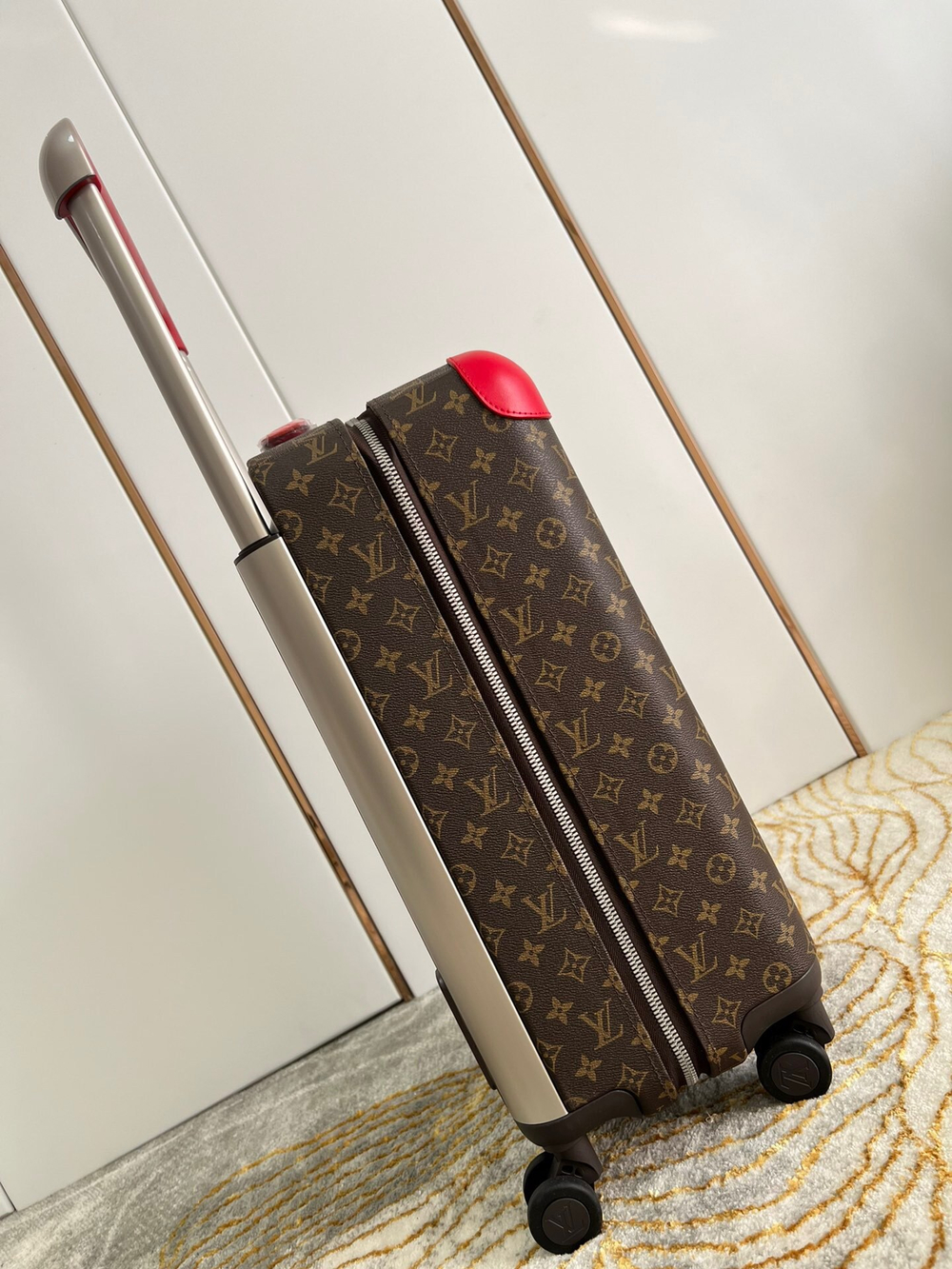 Louis Vuitton Horizon 55 Suitcase