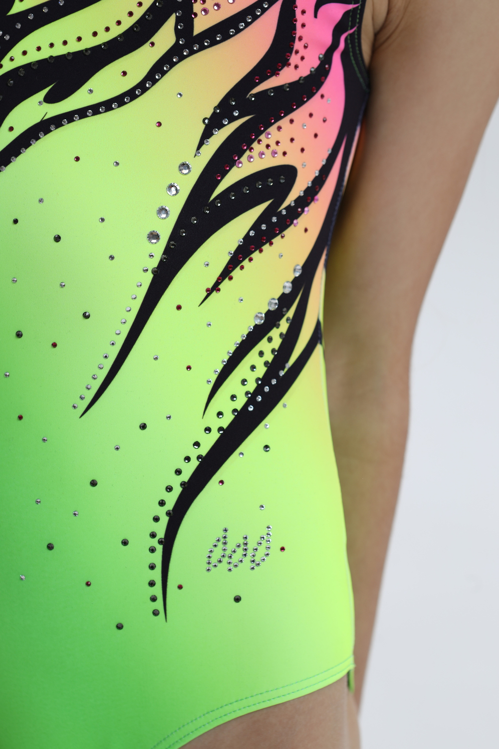 Купальник для художественной гимнастки для выступлений со стразами