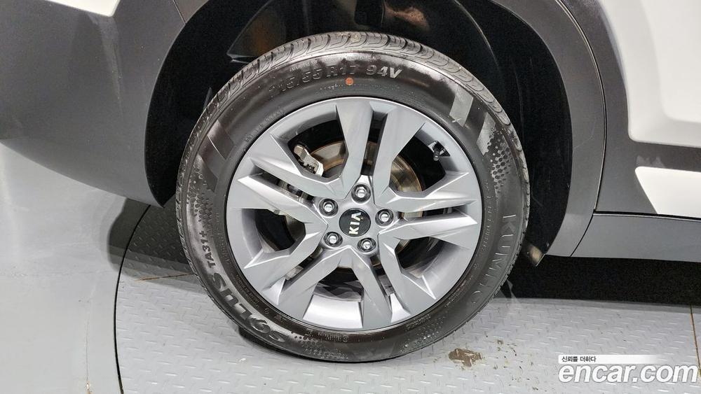 Kia Seltos Бензин 1.6 Turbo 2WD (06.2020)