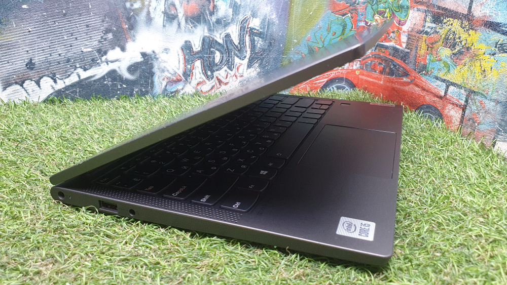 Ноутбук Lenovo Yoga i5-10/8Gb/FHD
