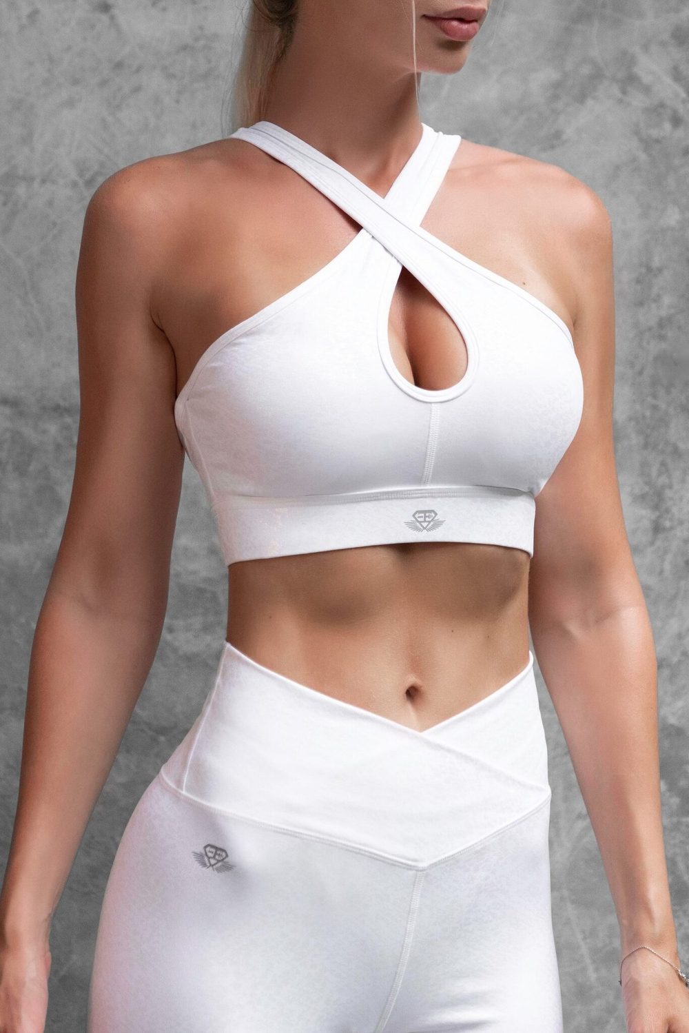 Топ BODY ENGINEERS ALDEA Tech Bra Metallic White