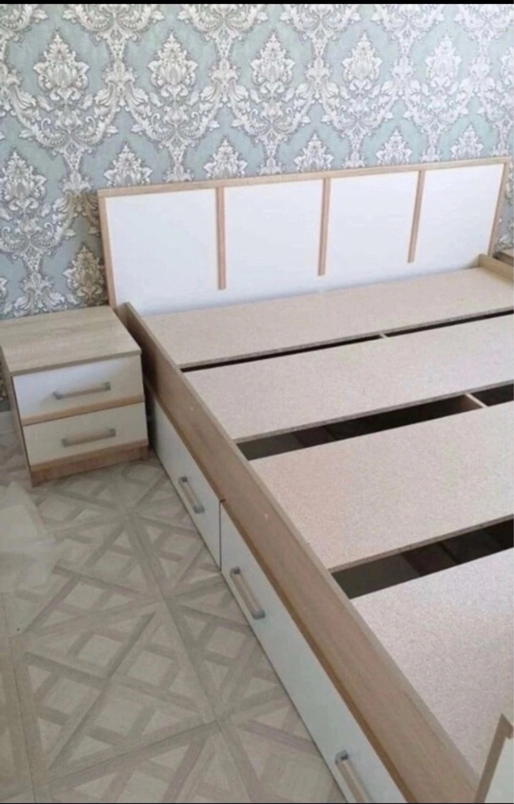 Кровать 160х200 с ящиками Сакура