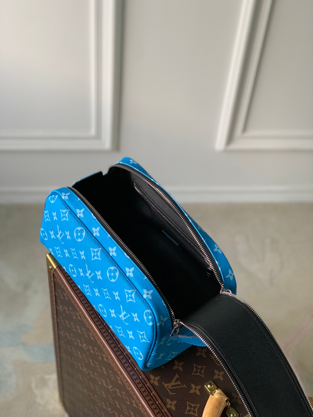 Louis Vuitton Dopp Kit Toilet Pouch