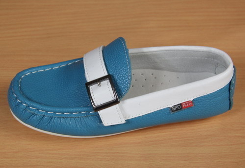 Мокасины детские с контрастной окантовкой и пряжкой