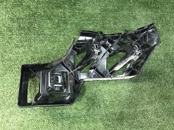 Кронштейн заднего бампера левый Mercedes GLE c292 (2015-2019)