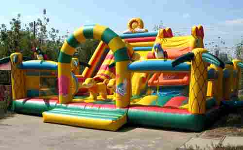 Надувной батут "Мульти-сафари-утка" 8*7*5 м