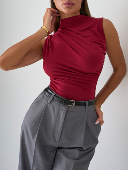 Топ с драппировкой бордовый