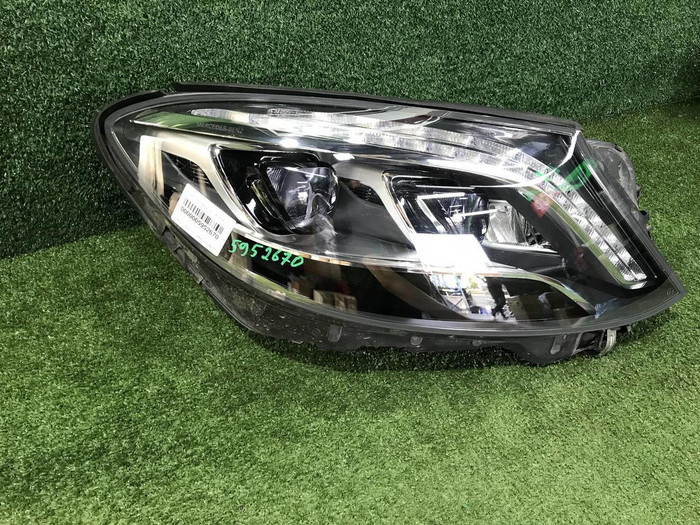 Фара правая Mercedes S W222 (2013-2017) LED