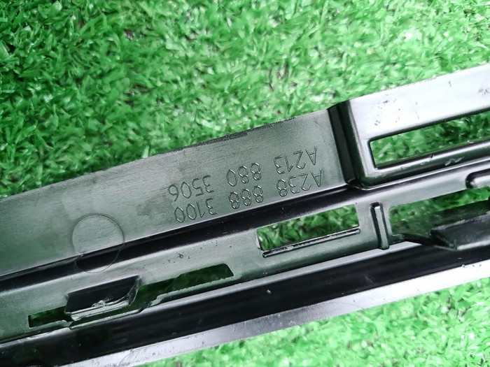 Решетка радиатора Mercedes E C238 (2020-2023)