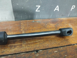 Амортизатор капота Kia Sorento 3 Prime (UM) 14-20 Б/У Оригинал 81161C5000