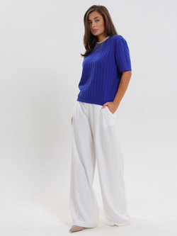 Ажурная футболка с вертикальными полосами