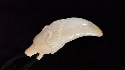 Кулон "Медведь", зуб кашалота