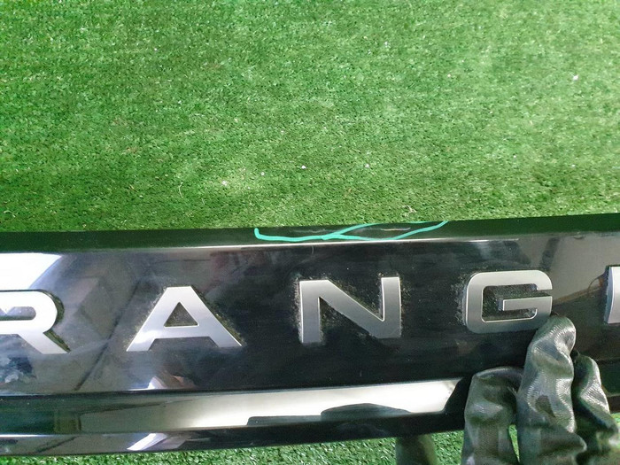 Фонарь крышки багажника Range Rover Velar (17-23)